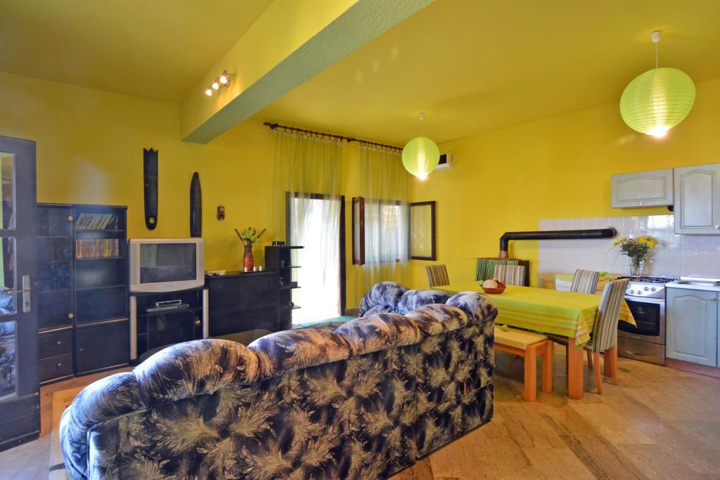 Apartment Maruzin *